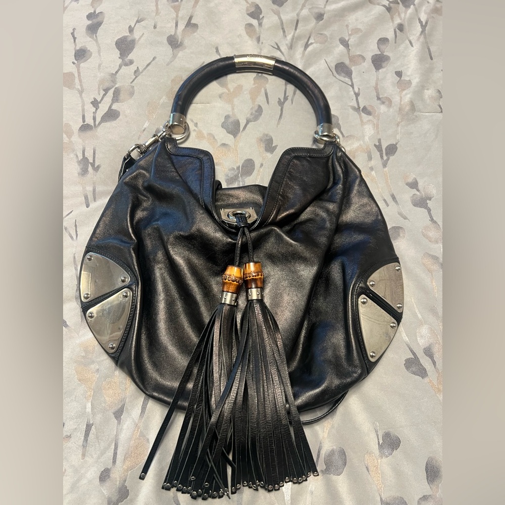 Authentic Gucci Indy full leather logo print  Large Hobo Tote Handbag w/tassels